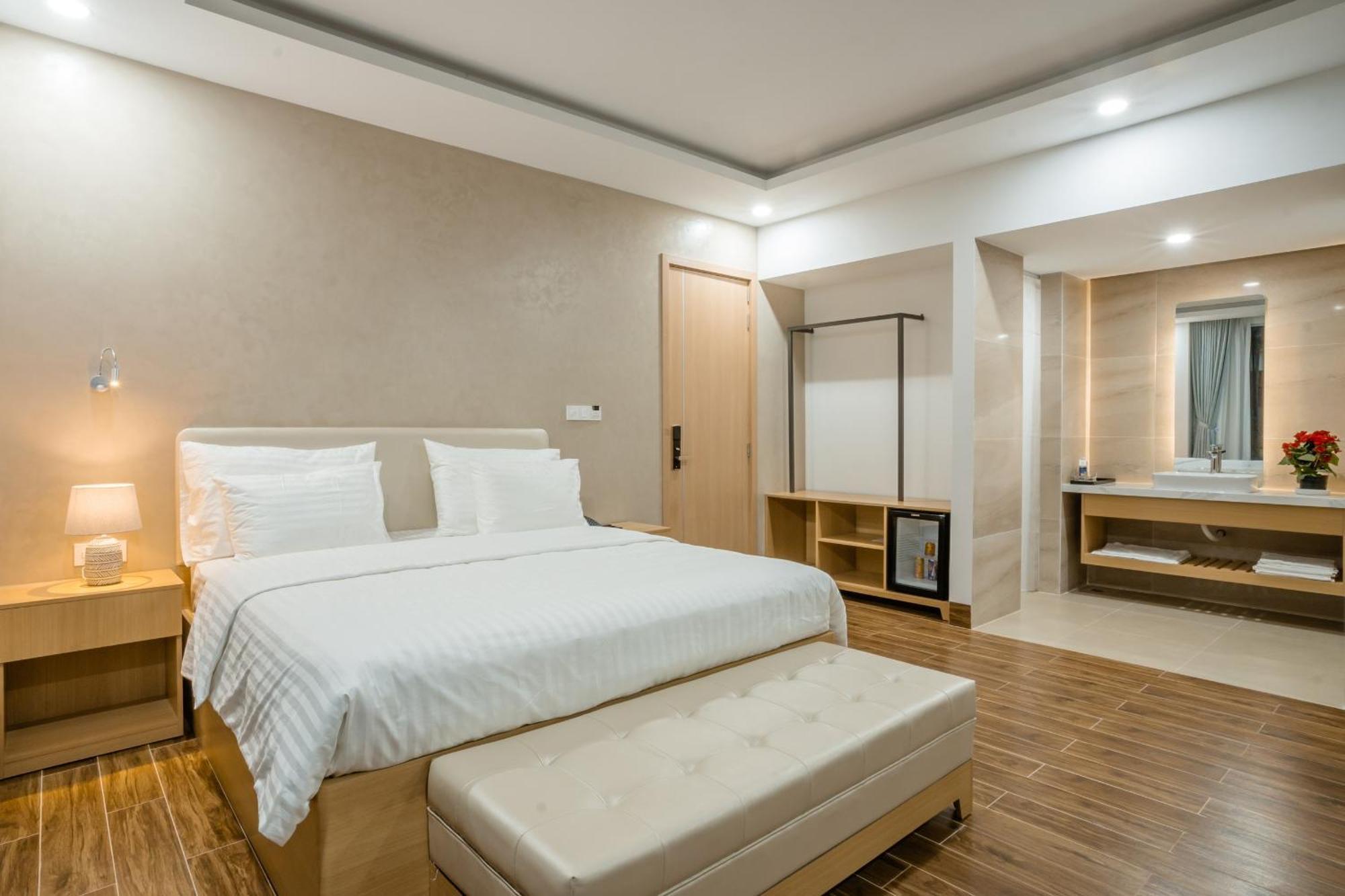 Diora Hotel Pleiku By Hos Eksteriør bilde